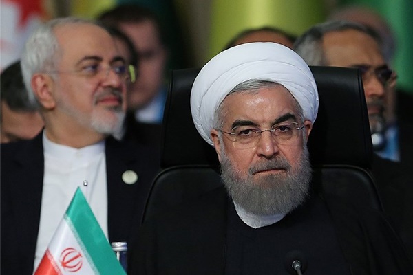 فیلم | روحانی در نشست سه‌جانبه: اکنون پایه‌های اصلی داعش فرو ریخته است