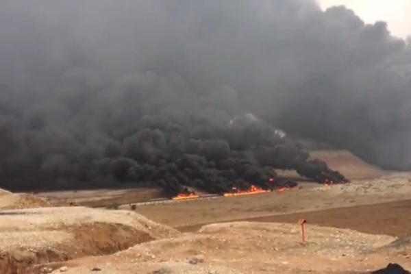 فیلم | آتش‌سوزی خط لوله‌ نفت در دژ سلیمان گچساران 