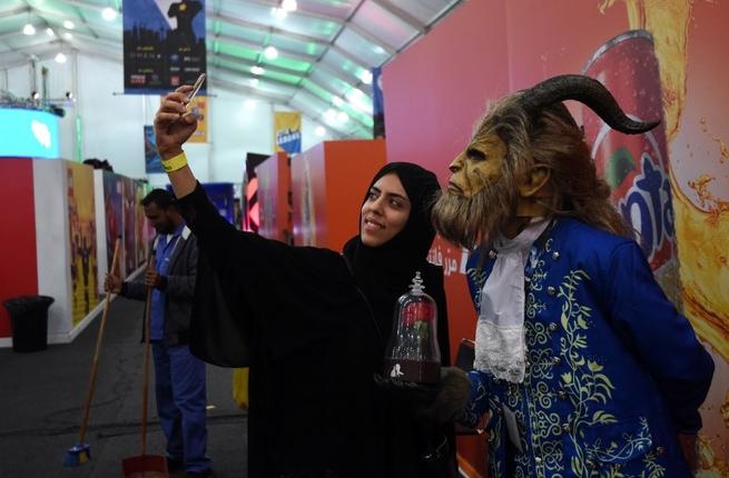 تصاویر | استقبال قابل‌توجه زنان از نمایشگاه کامیک کان در عربستان