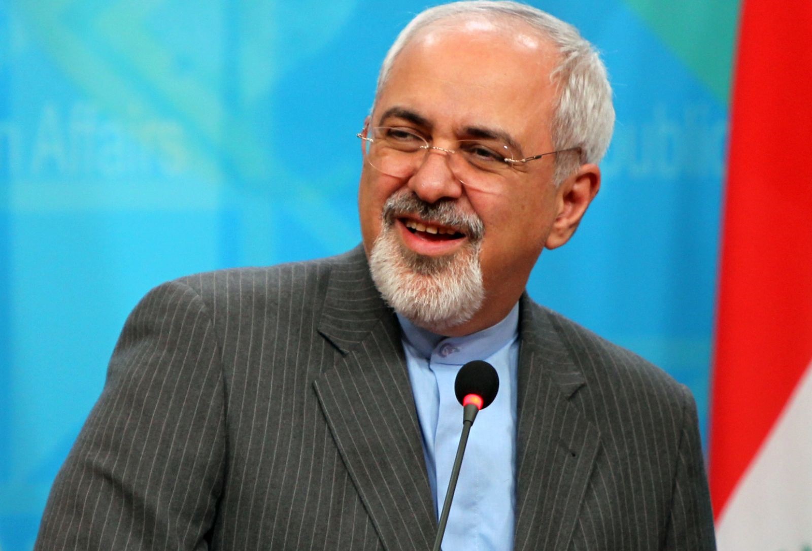 ظریف:هیچ بحرانی وجود ندارد که دیپلماسی نتواند آن را حل کند