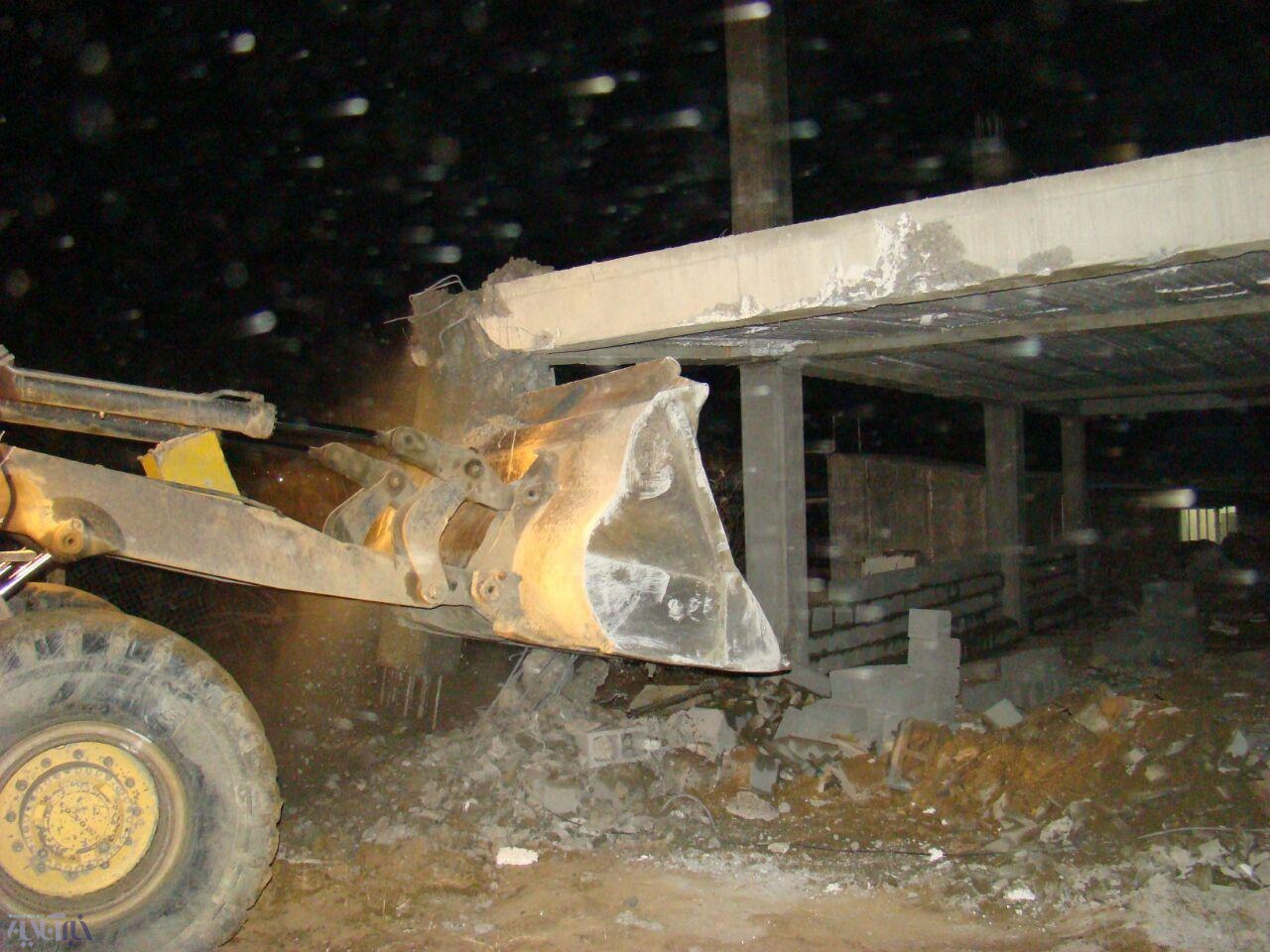 تخریب 17 مورد ساخت و ساز غیر مجاز در اراضی کشاورزی شهرستان بانه