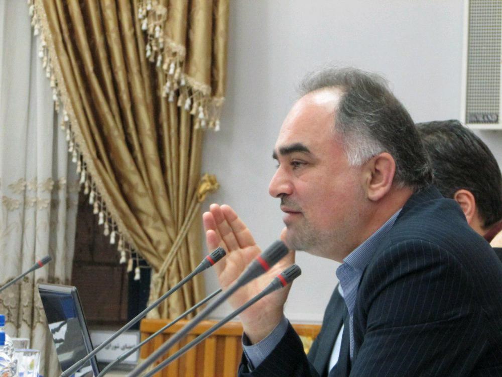 هدایت پایان نامه های تحصیلی دانشجویان بر اساس نیاز دستگاه‌های اجرایی آستارا 