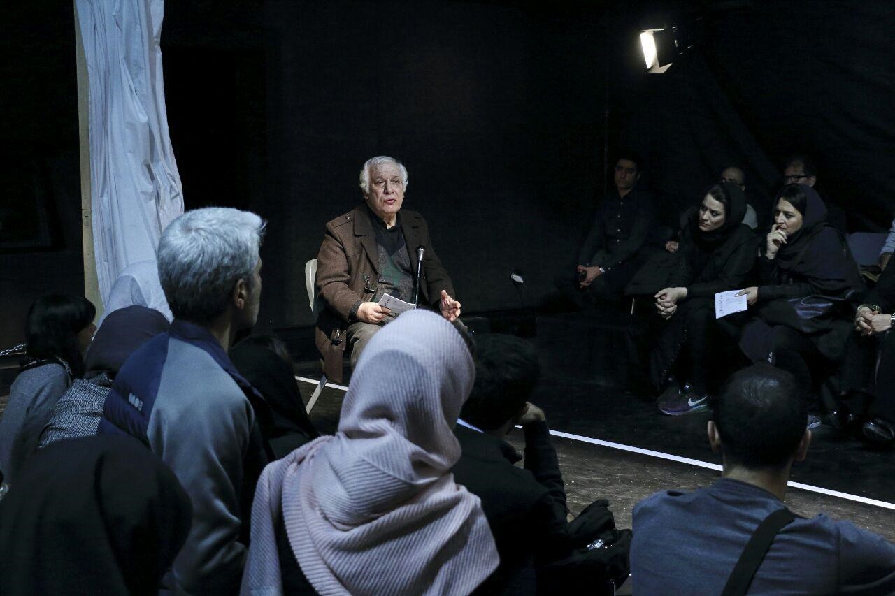 خسرو سینایی پس از تماشای «اصفهان، شهر بچه‌های لهستان»/ اجازه تکرار فجایع را ندهیم