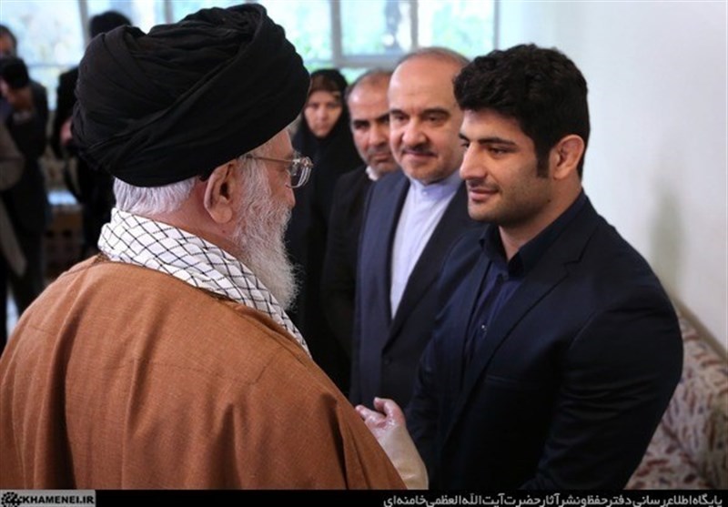 علیرضا کریمی: خیلی خوشحالم که مورد تفقد رهبری قرار گرفتم