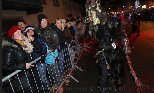 تصاویر | جشنواره ترسناک و عجیب آلمانی‌ها در آستانه کریسمس