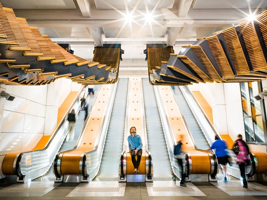 تصاویر | استفاده خلاقانه از پله‌برقی‌های قدیمی برای تزئین سقف متروی سیدنی