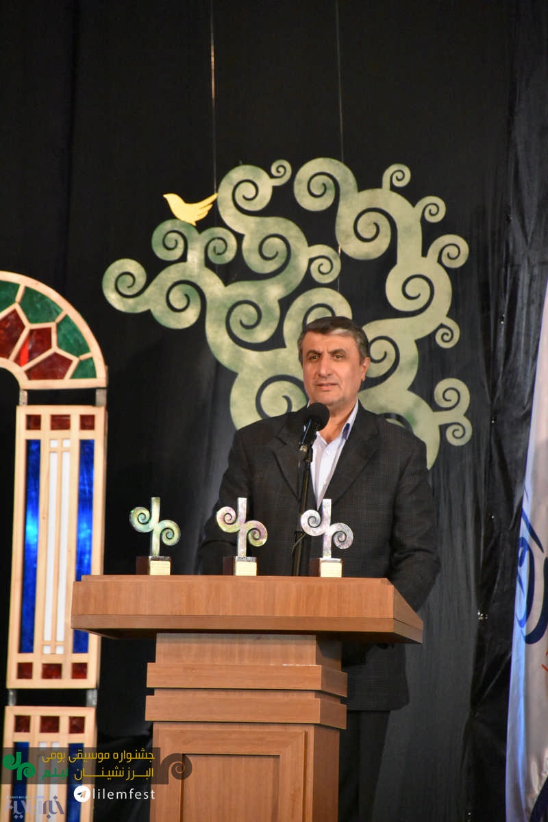 استاندار مازندران: زنده نگهداشتن هنرهای اصیل بومی یک تعهد اجتماعی است