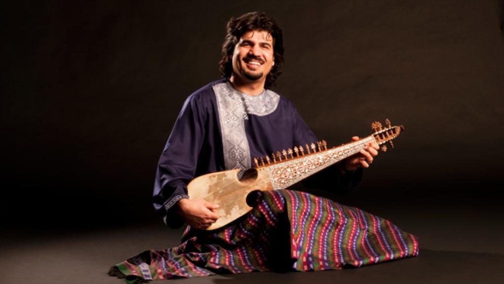 رباب‌نواز افغان به جشنواره موسیقی فجر می‌آید 