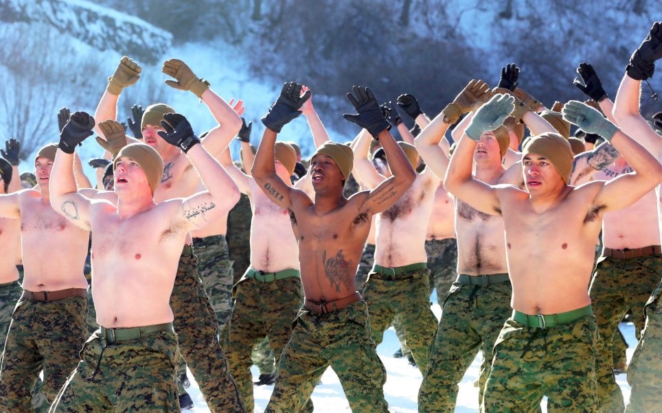 تصاویر | تمرین ماموران امنیت المپیک زمستانی در هوای زیر صفر