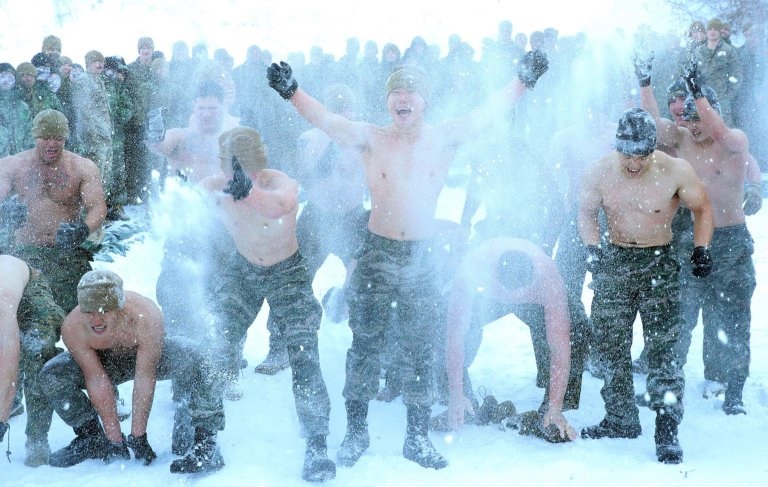 تصاویر | تمرین ماموران امنیت المپیک زمستانی در هوای زیر صفر