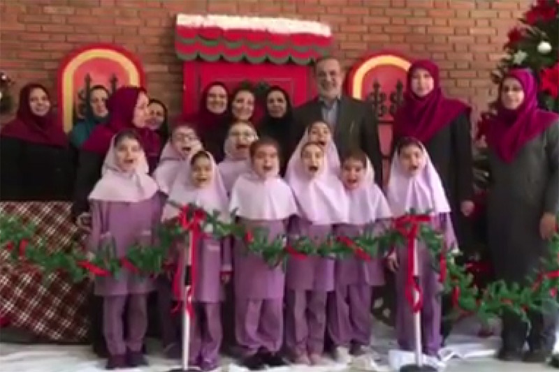 فیلم | حضور وزیر آموزش و پرورش در مدرسه ارس به مناسبت ولادت حضرت عیسی(ع)
