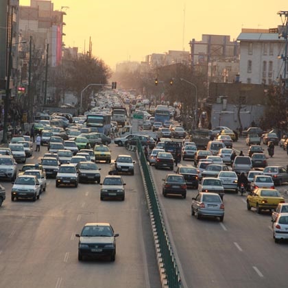 اعیان‌نشینی در خیابان پیروزی تهران !
