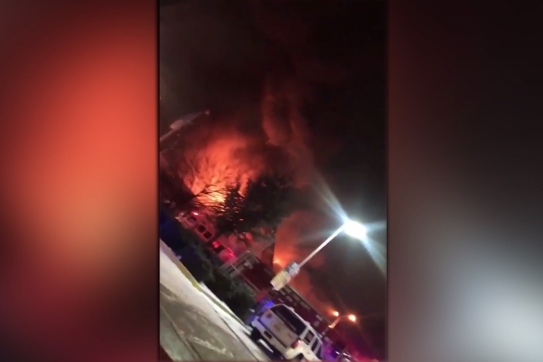 فیلم | آتش‌سوزی در فروشگاه تایر در نیوجرسی