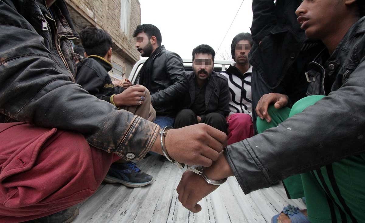 تصاویر | طرح ضربتی بازرسی مراکز فروش موادمخدر در حاشیه شهر مشهد