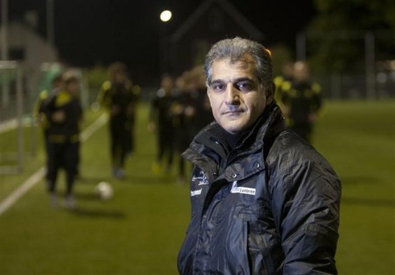 تمدید قرارداد یکی از مربیان ایرانی فوتبال اروپا