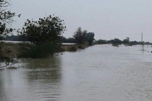 کمک‌رسانی به سیل‌زدگان روستای ملگه بخش آبدان