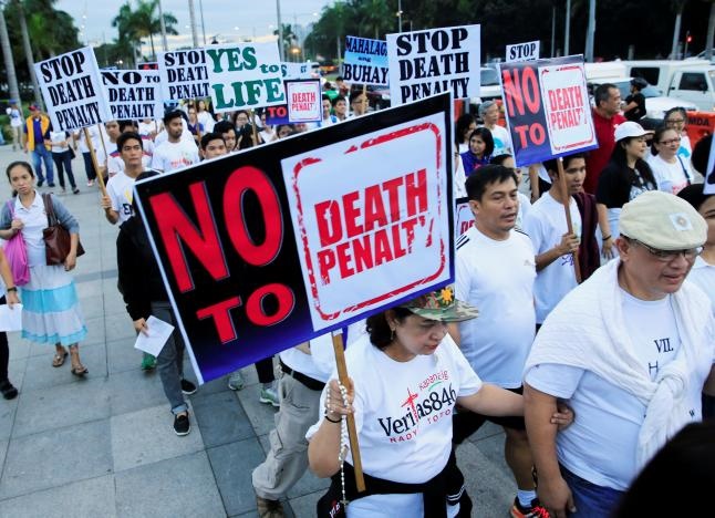 فیلم | تظاهرات علیه طرح ضد اعتیاد رئیس‌جمهور فیلیپین