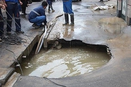 مسیر خیابان زند تا فردا به روی عابرین پیاده باز می‌شود