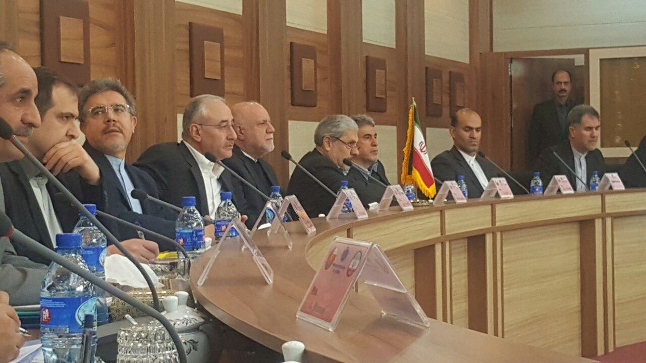 توسعه همکاری‌های ایران و عمان در حوزه انرژی/وزیر نفت عمان:برای قرارداد آمده‌ایم