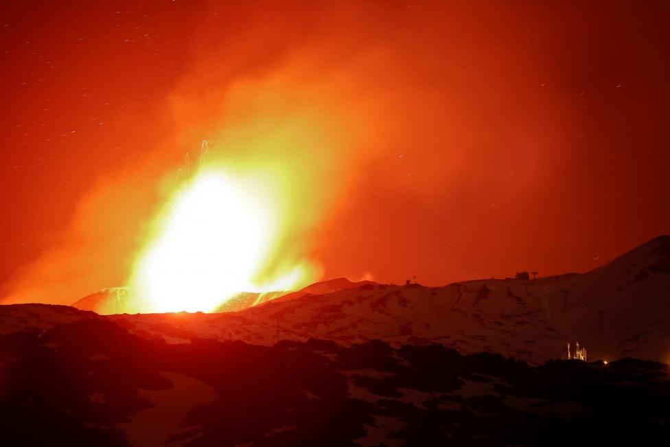 تصاویر | فوران فعال‌ترین آتشفشان اروپا در سیسیل