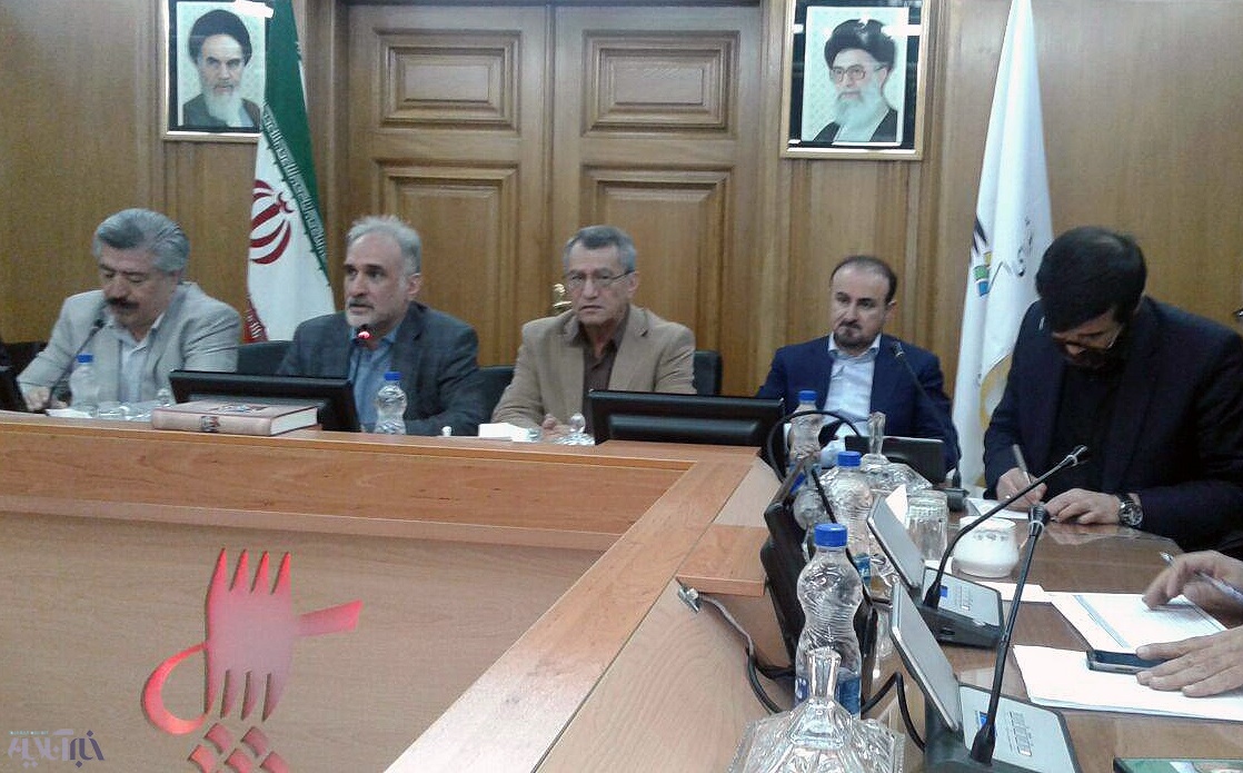 نشست خبری اصلاح‌طلبان شورای‌شهر/ شاخص‌های رفتن در لیست، خاطرات سفر با قالیباف و استیضاح شهردار
