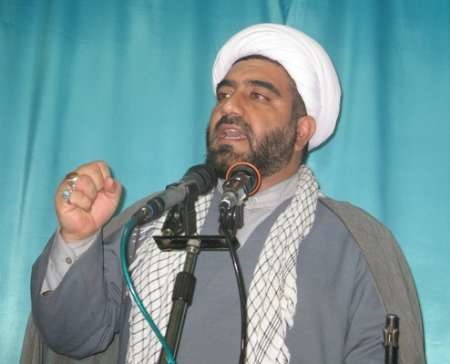 مسوولان به جای تعویض مدیران به فکر حل مشکلات مردم باشند