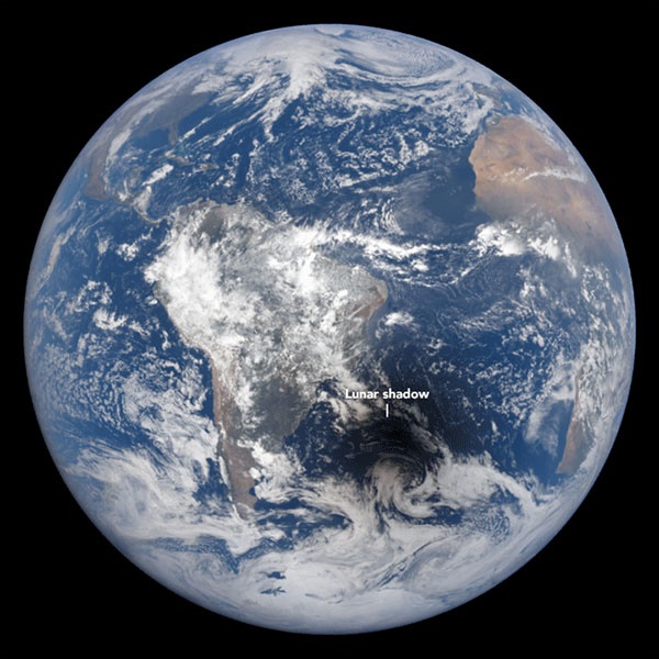 تصویر متحرک ناسا از افتادن سایه ماه بر زمین 