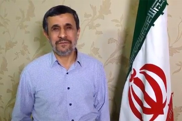 فیلم | اولین ویدئوی توئیتری احمدی‌نژاد به زبان انگلیسی | من را فالو کنید