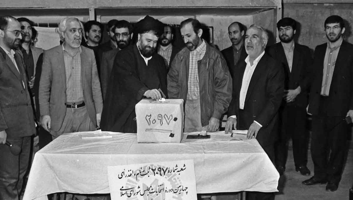تصاویر | ۲۵سال پیش؛ انتخابات چهارمین دوره مجلس شورای اسلامی