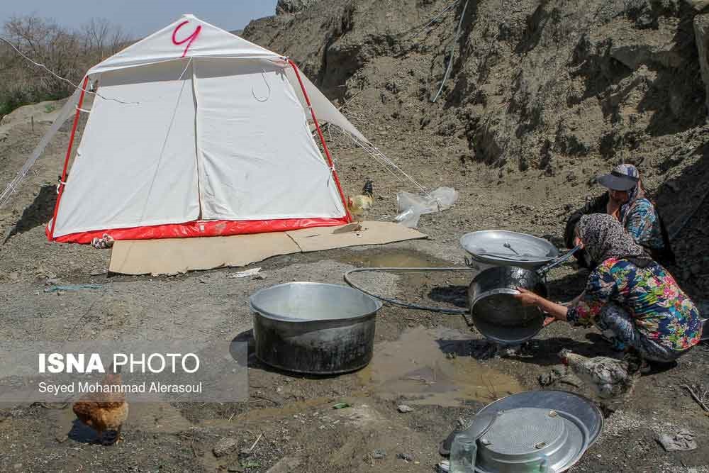 تصاویر | کمک‌رسانی دانشجویان به زلزله‌زدگان سرخس