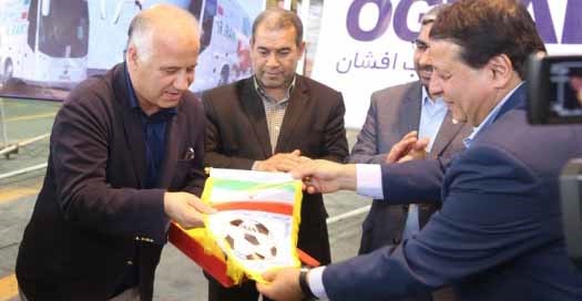 به همراه رونمایی مجدد از اتوبوس تیم ملی فوتبال ایران؛ مراسم تقدیر از پرسنل شرکت عقاب افشان سمنان 