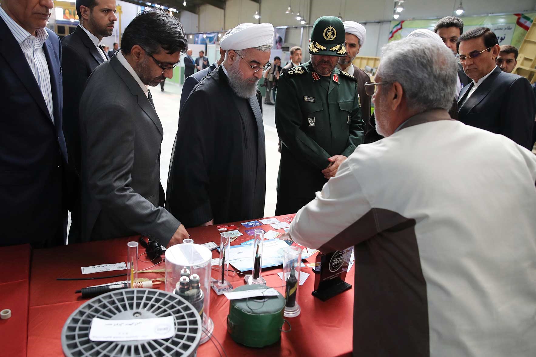 تصاویر | حضور رئیس جمهور در شیراز و افتتاح بیش از  ‏۴۰۰ طرح و پروژه