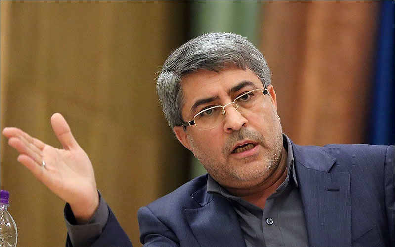 عضو هیات رئیسه مجلس: پخش زنده مناظره‌های انتخاباتی به نفع روحانی و به ضرر رقبایش است