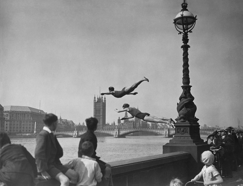 تصاویر | زندگی در لندن دهه ۳۰ میلادی‎
