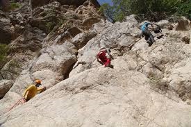 نجات جان ۱۰ کوهنورد زنجانی در ارتفاعات فومن