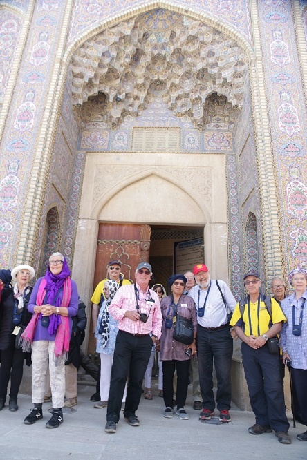 گردشگران از تماشای جاذبه های تاریخی شیراز سیر نمی شوند