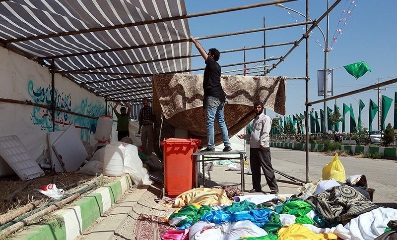 تصاویر | آماده‌سازی مسجد جمکران برای جشن نیمه شعبان
