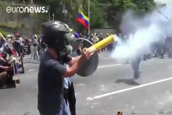 فیلم | «پوپوتوف» سلاح بیوشیمی مخالفان رئیس‌جمهوری ونزوئلا!