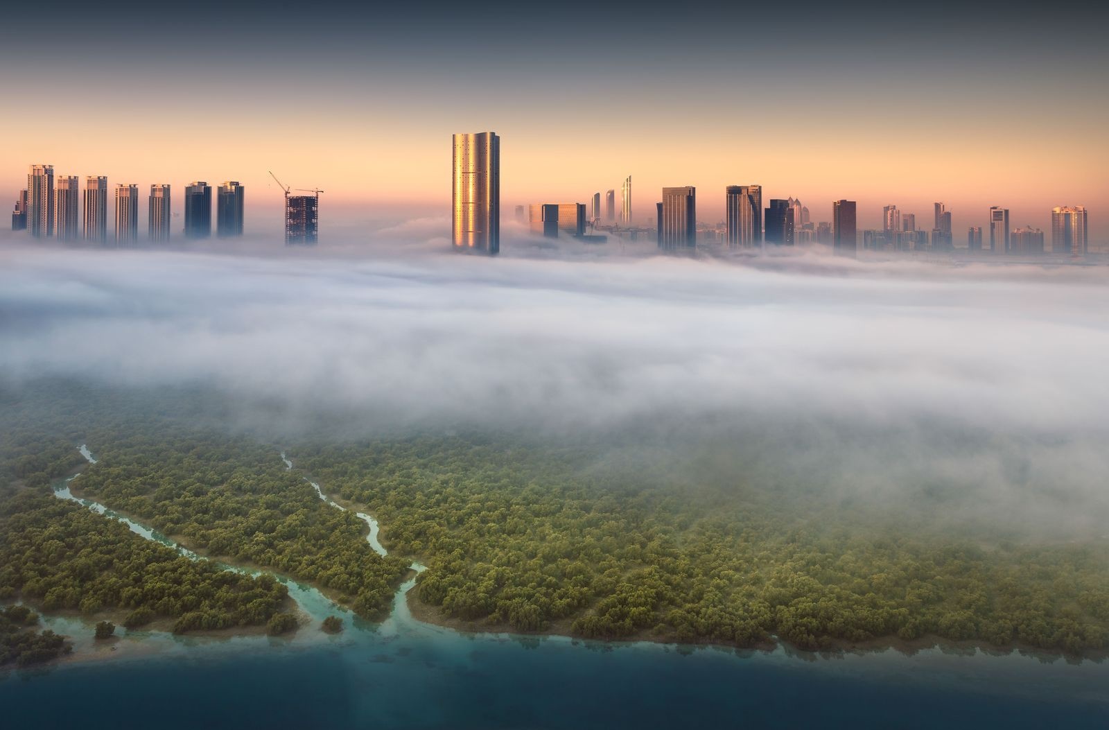 عکس | شهری از سنگ و مه در عکس روز نشنال جئوگرافیک