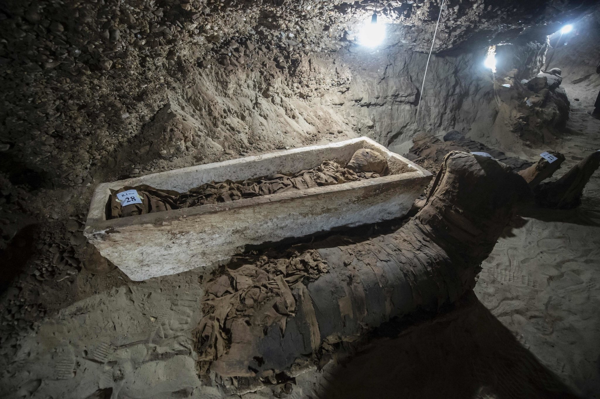 تصاویر | کشف ۱۷ مومیایی چندین هزار ساله در مصر