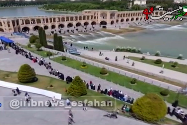 فیلم | نمای هوایی از جمعیت رأی‌دهندگان در حاشیه پل خواجو