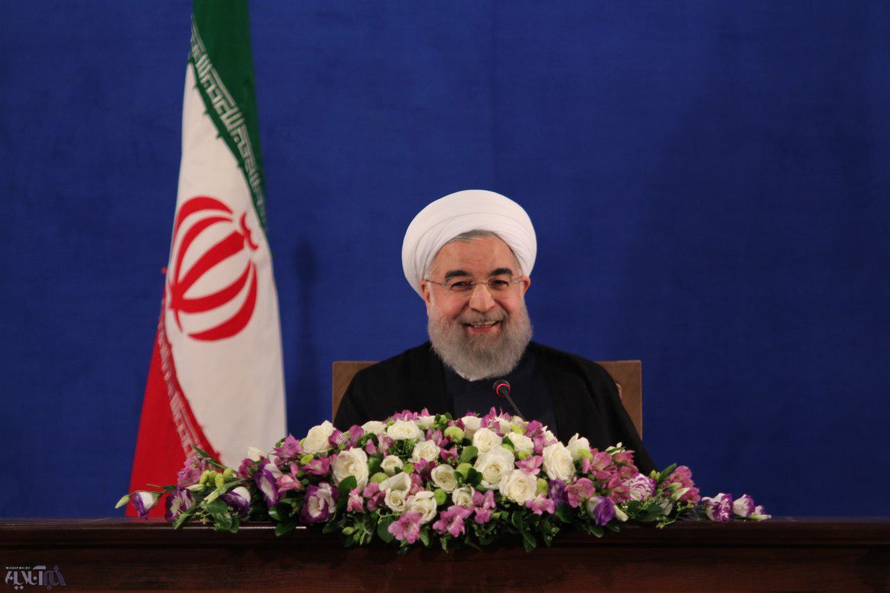 روحانی به وزیرخارجه آمریکا:خیالپردازی نکن،برای تست موشکی از شما اجازه نمی‌گیریم/کابینه جوان می‌شود/۴