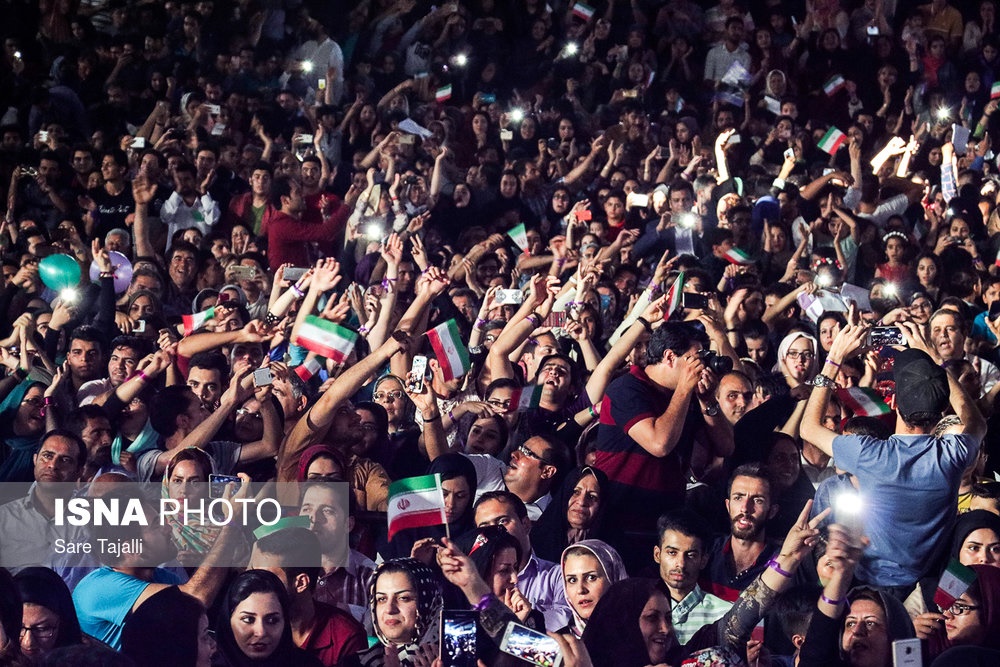 تصاویر | چهره‌های حاضر در جشن پیروزی روحانی