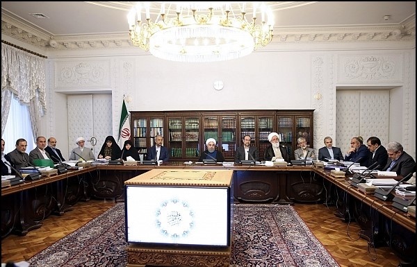روحانی: کسانی که به فرهنگیان تهمت زدند طلب مغفرت کنند