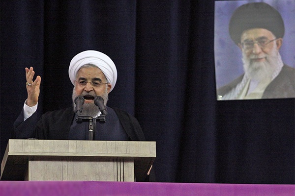 فیلم | روحانی: دم از آزادی نزنید آزادی خجالت می‌کشد! | می‌خواهید تحریم و حصر را برگردانید؟