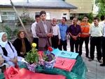 توزیع کیسه های پارچه ای در بازار هفتگی رضوانشهر با شعار "نه به پلاستیک"