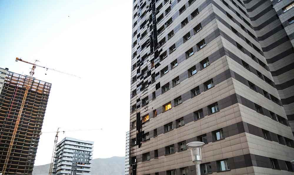 تصاویر | مهار آتش در برج ۲۲ طبقه در غرب تهران