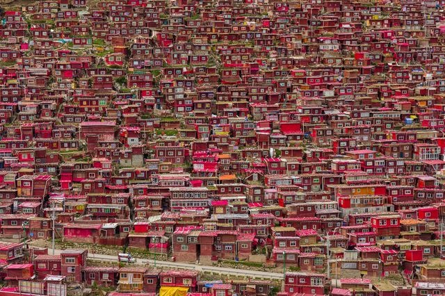 عکس | خانه‌های رنگارنگ چینی‌ها در عکس روز نشنال جئوگرافیک
