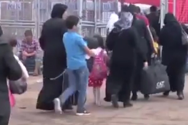 فیلم | بازگشایی مرزهای ترکیه روی پناهجویان سوری