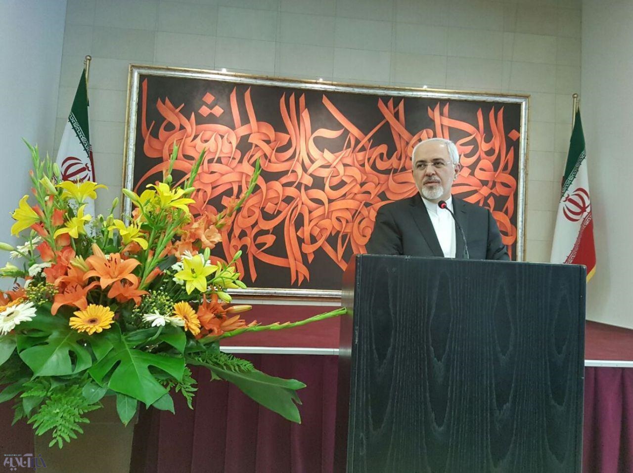 سخنرانی ظریف در جمع ایرانیان مقیم آلمان/ مردم برجام را به نتیجه رساندند